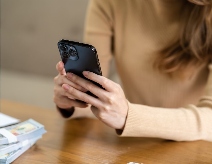 When Should You Use LWK in Text