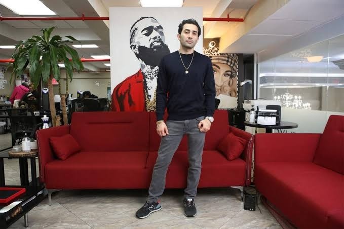 Who is Maksud Agadjani and how did he get started